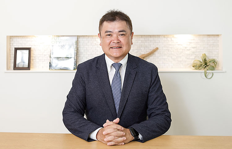 代表取締役　栗山 浩